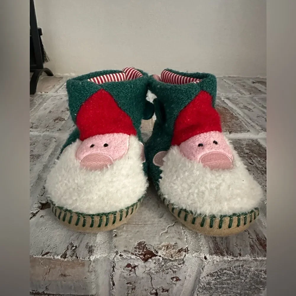 Hanna Andersson Santa Gnome Slippers Sz 7/8